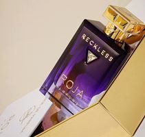 Yuav Ua Li Cas Perfume Packaging Design?
